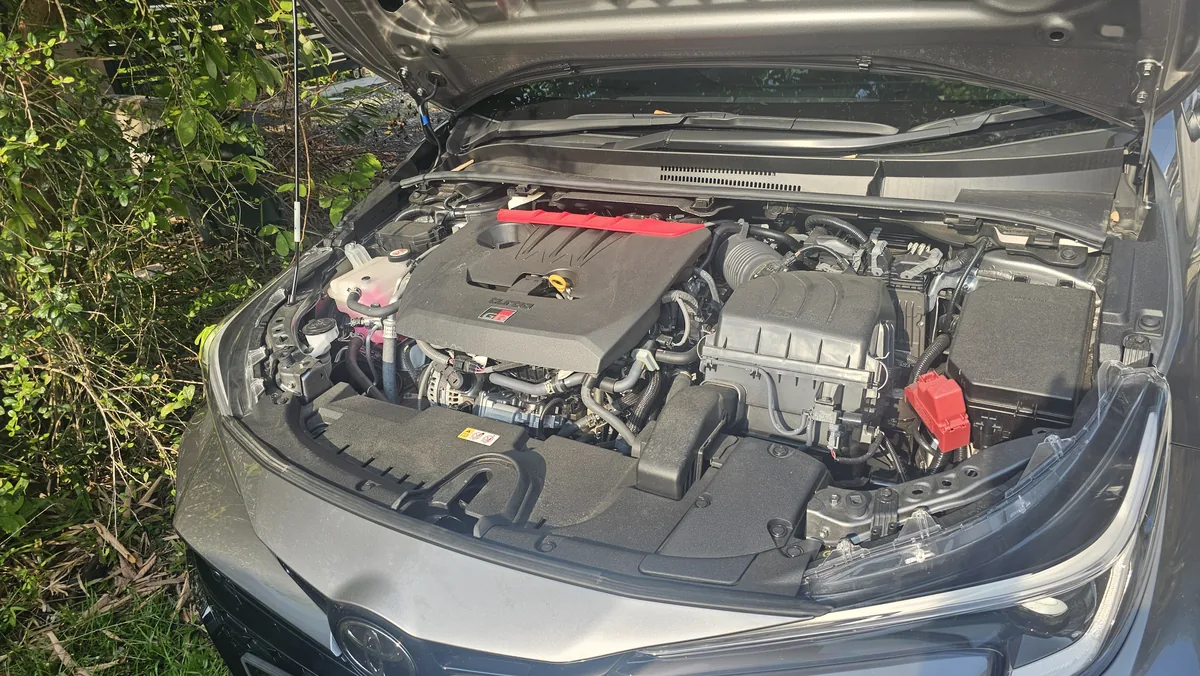 Toyota GR Corolla G16E-GTS三缸Turbo引擎室