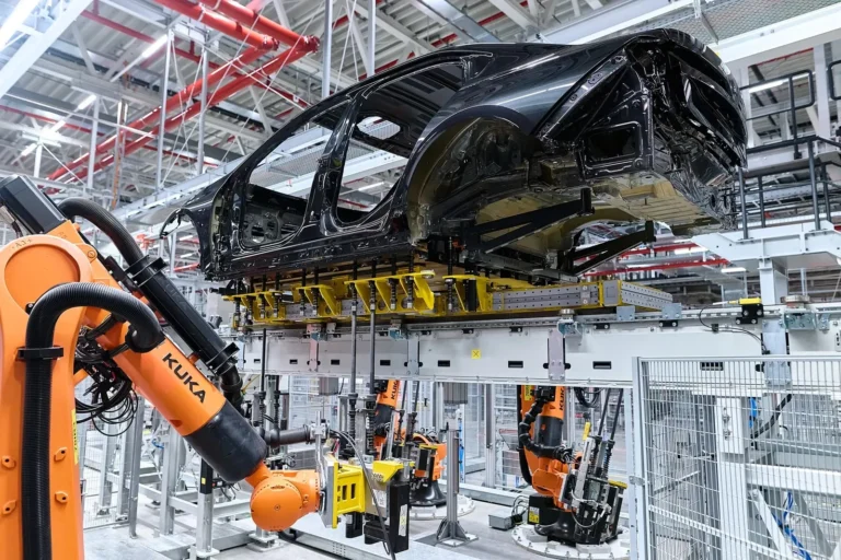 bmw-i3-neue-klasse-munich-production-2026-gallery-01