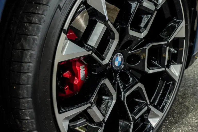 bmw-ix3-50-xdrive-malaysia-price-specs-gallery-03