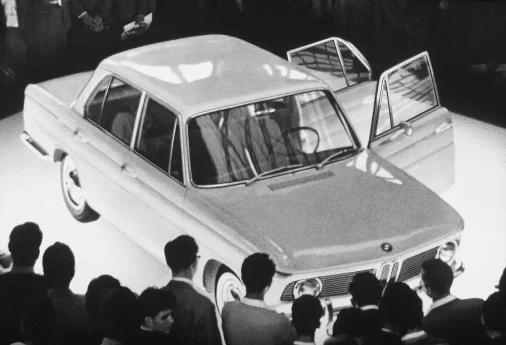 Neue Klasse為何重返BMW?從1961年BMW 1500到2026年大馬新世代
