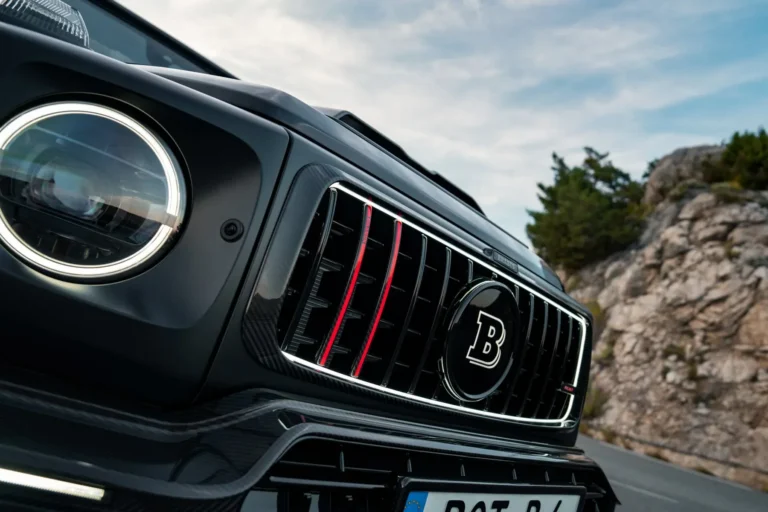 BRABUS 900 ROCKET EDITION CABRIO發光水箱護罩