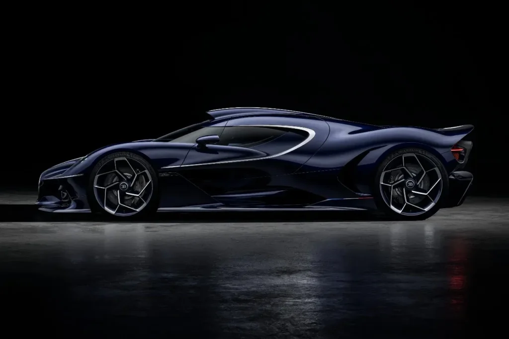 W16謝幕前再造全球唯一:Bugatti Destrier把Bolide從賽道猛獸變成Coachbuilt藝術品