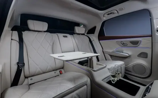 chery-fengyun-a9l-4seat-awd-luxury-flagship-gallery-01
