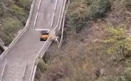 奇瑞“爬天梯”翻車變公關危機?中 國天門山行銷秀如何玩到失控