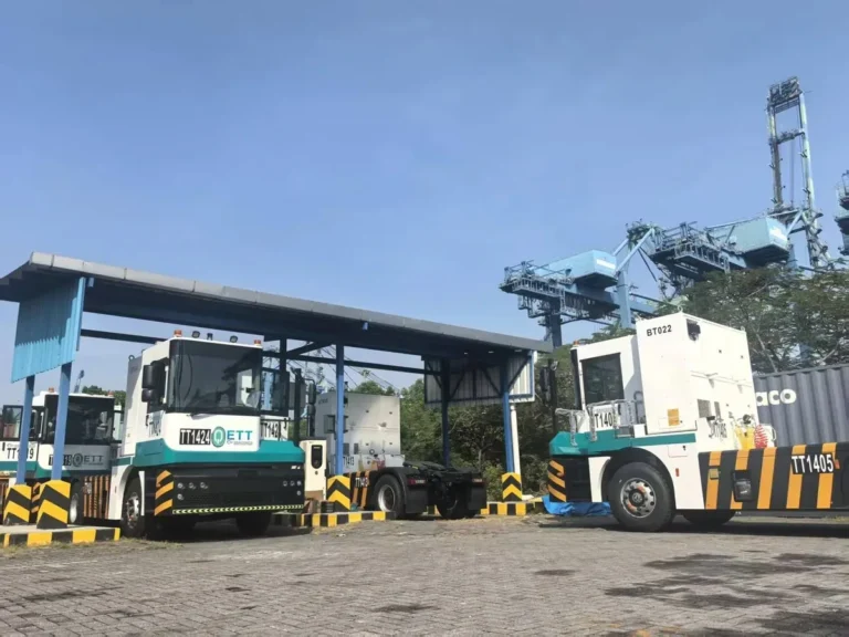 china-electric-heavy-truck-exports-southeast-asia-westports-2026-gallery-01