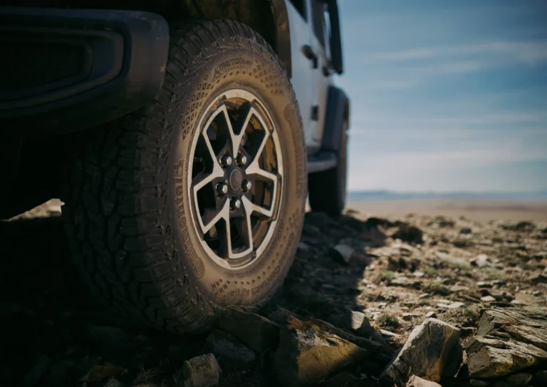 continental-crosscontact-at2-malaysia-suv-4×4-tyre-gallery-01
