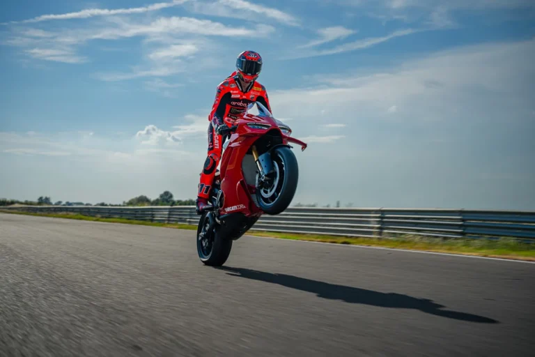 ducati-panigale-v4r-2026-motogp-tech-gallery-04