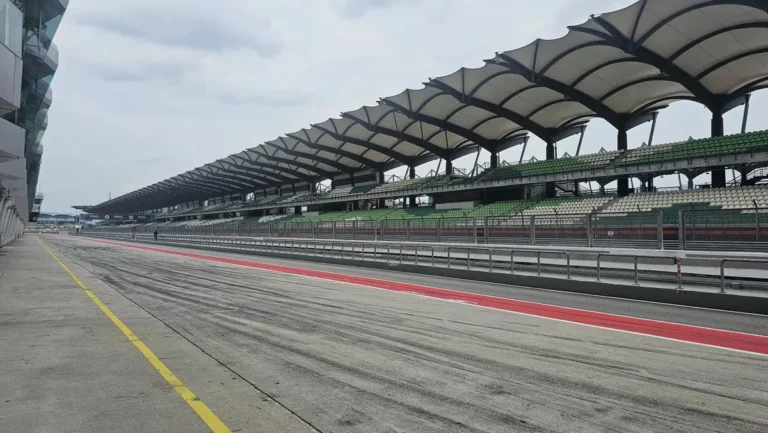f1-sepang-2026-ticket-price-malaysia-history-gallery-01
