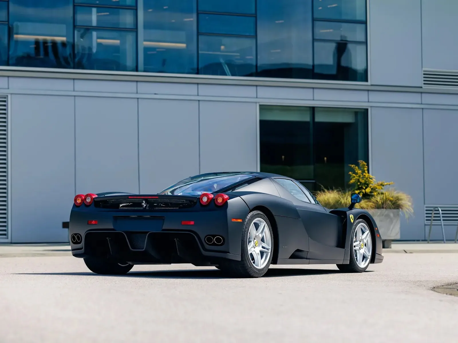 原廠Nero Opaco霧黑Ferrari Enzo拍賣圖片1