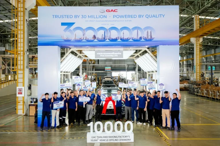 gac-30-millionth-vehicle-m8-phev-tony-jaa-gallery-02