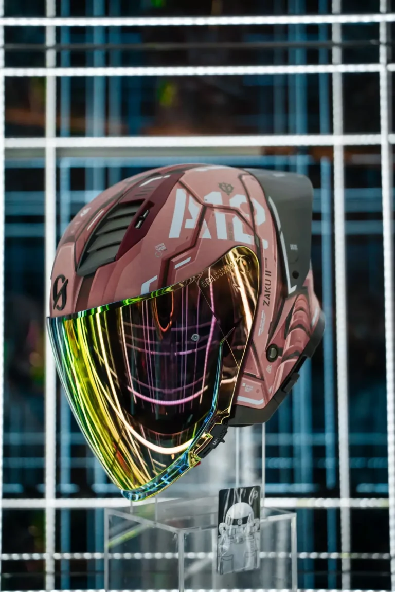 GRACSHAW聯名《機動戰士高達》　3款限量安全帽RM498
