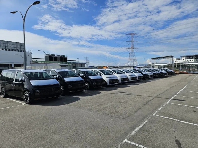 hyundai-staria-malaysia-export-thailand-gallery-02