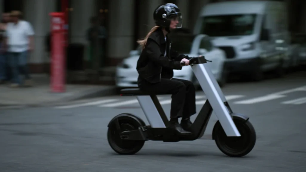 Infinite Machine Olto 电动自行车登场：双人座、磁吸脚踏、智慧防盗，海外售价约 RM17,000 起