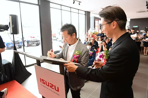 isuzu-balakong-4s-centre-opening-gallery-03