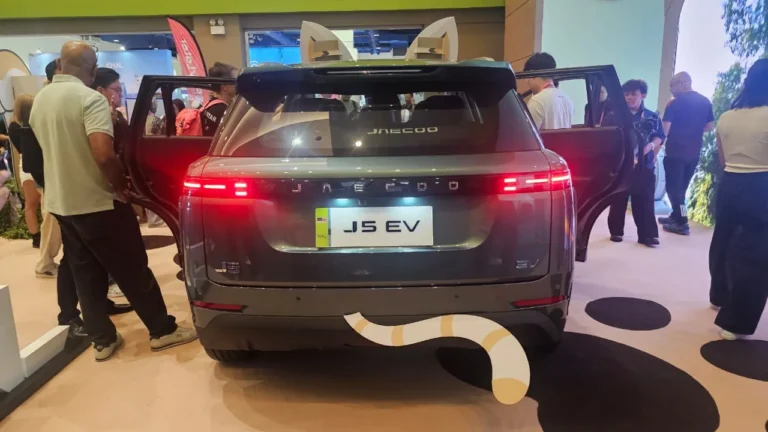 jaecoo-j5-ev-malaysia-first-public-preview-gallery-03