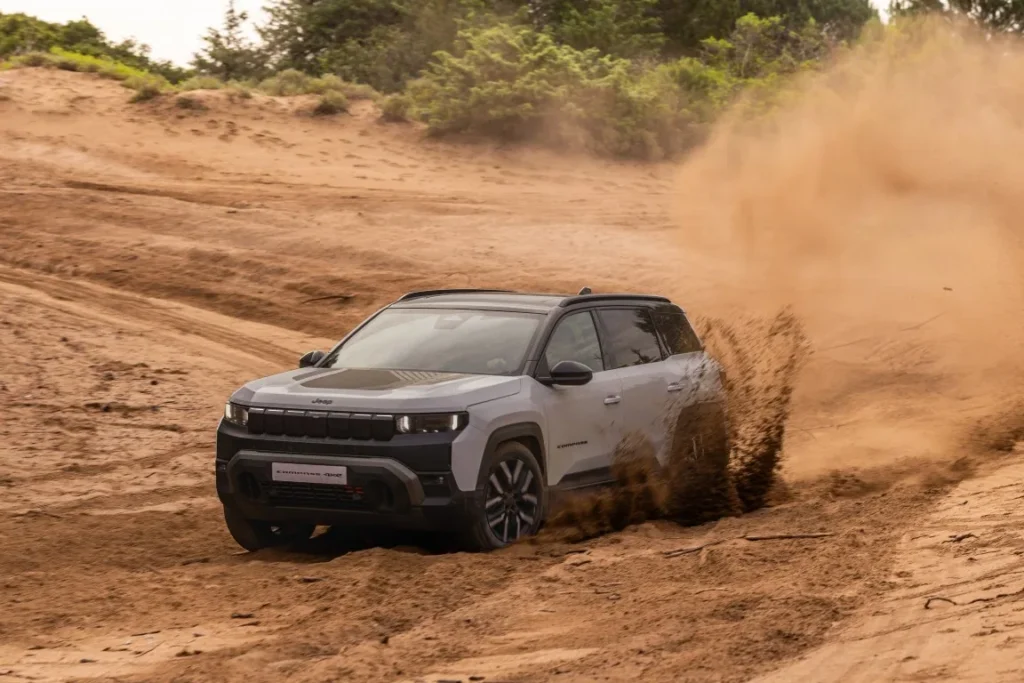 Jeep Compass 4xe开放订购:375hp纯电四驱,越野品牌也认真电动化