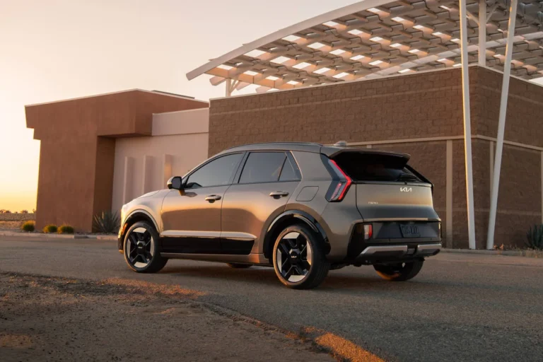 kia-niro-hybrid-only-ev-strategy-2027-gallery-04