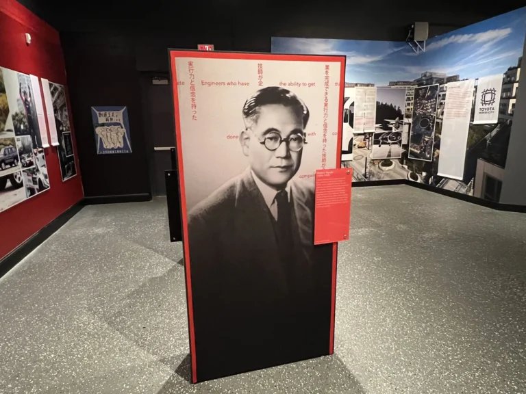 豐田喜一郎在Automotive Hall of Fame博物館的展示
