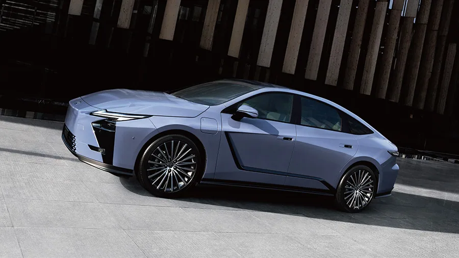 第八代Lexus ES原型車官方圖片