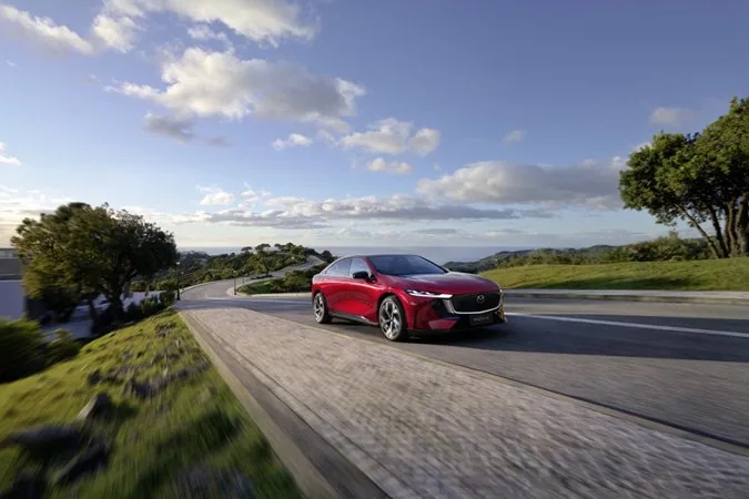 2027年式Mazda6e Soul Red Crystal行駛圖
