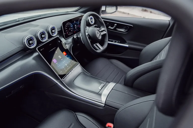mercedes-benz-c200-amg-line-new-launch-malaysia-2025-gallery-02