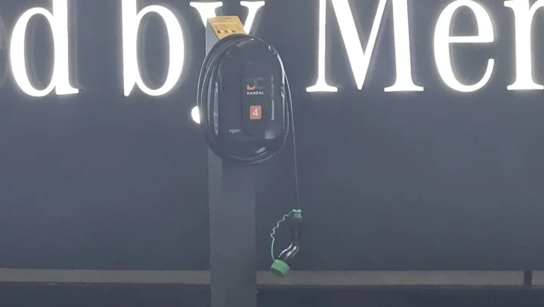 mercedes-benz-mb-charge-public-malaysia-2026-gallery-01