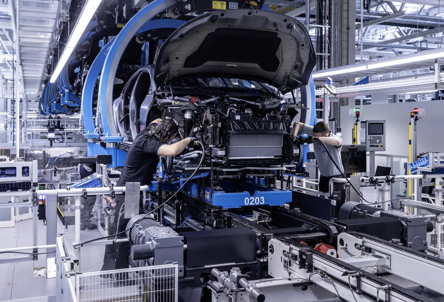 Mercedes-Benz辛德芬根工廠生產線