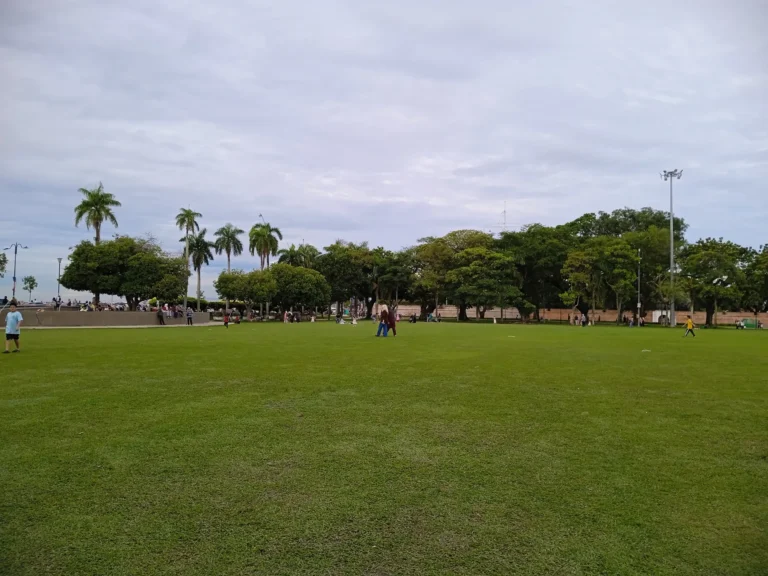 今日檳城舊關仔角Padang Kota Lama與Esplanade一帶