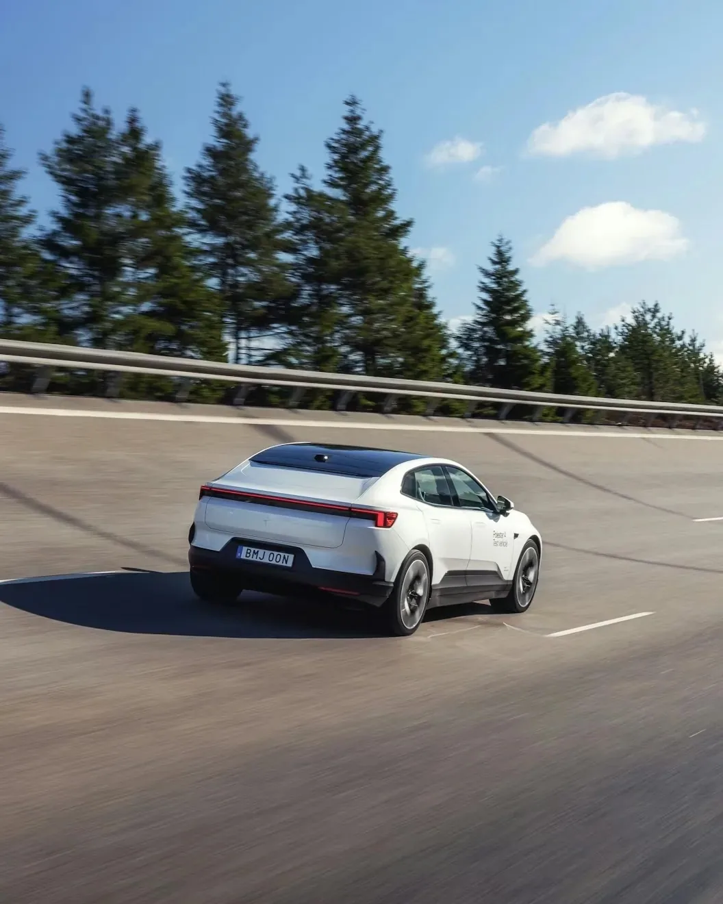 Polestar 4 Cat A新加坡官方圖片1