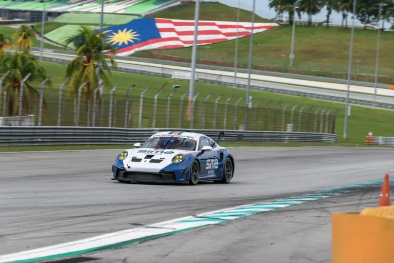 porsche-esports-winners-track-experience-gallery-02