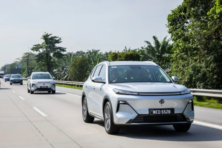 proton-2026-may-sales-saga-emas-growth-gallery-02