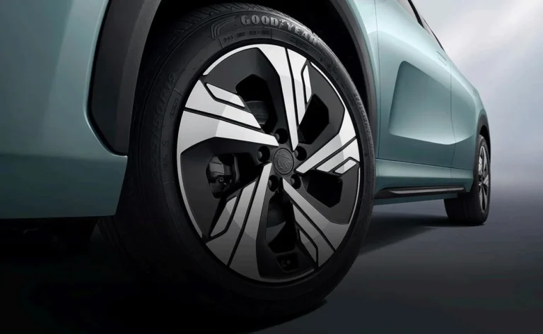 proton-emas-7-premium-plus-malaysia-gallery-02