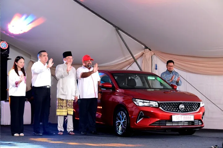 PROTON S70加入Taxi MADANI计划，国产轿车迎来公共交通新角色