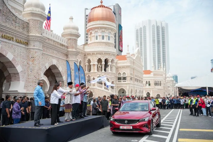 proton-s70-taxi-madani-malaysia-public-transport-gallery-02