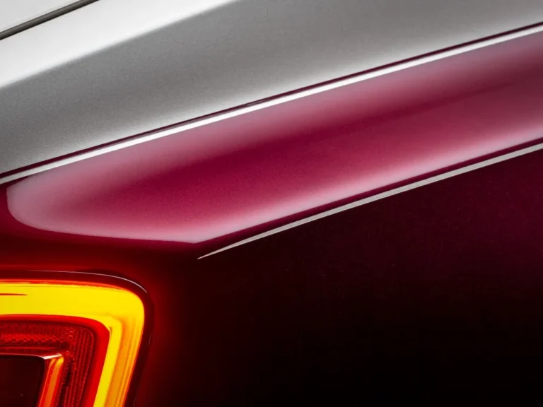 rolls-royce-phantom-hummingbird-abalone-marquetry-gallery-08