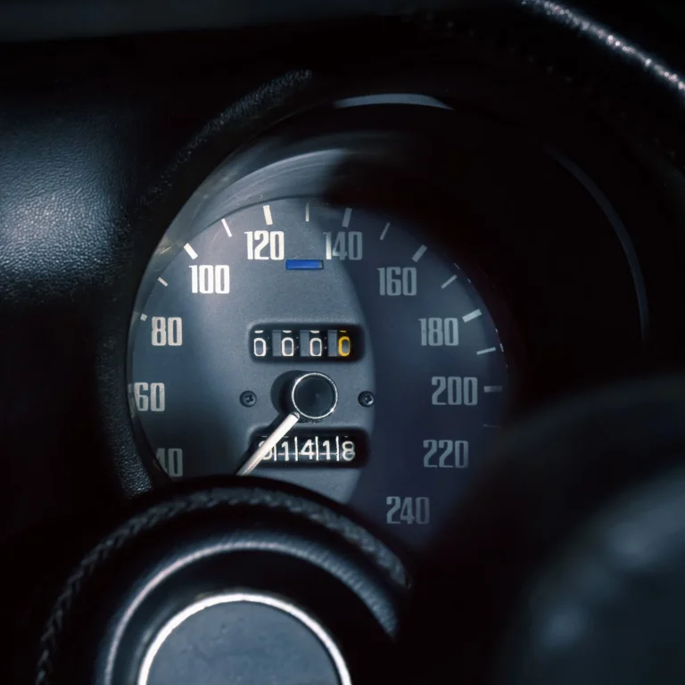 seiko-datsun-240z-speedtimer-limited-edition-gallery-02