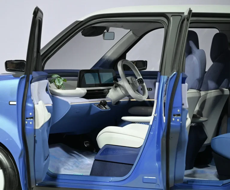 suzuki-kei-ev-europe-small-electric-car-2027-gallery-01