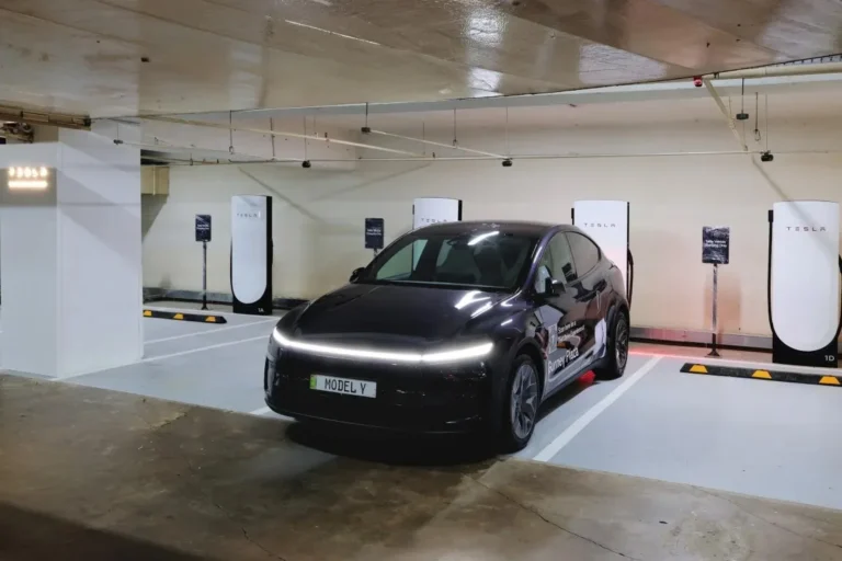 tesla-v4-supercharger-queensbay-mall-penang-gallery-01