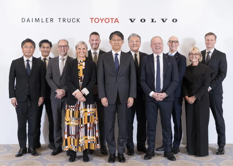 toyota-daimler-volvo-hydrogen-truck-ecosystem-europe-2030-gallery-01