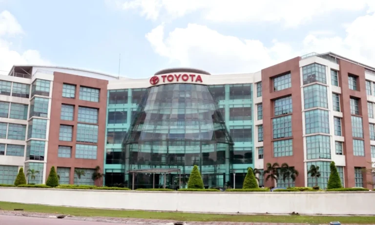 toyota-malaysia-fourth-year-over-100k-sales-gallery-01