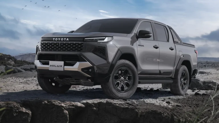 toyota-new-hilux-japan-gallery-02