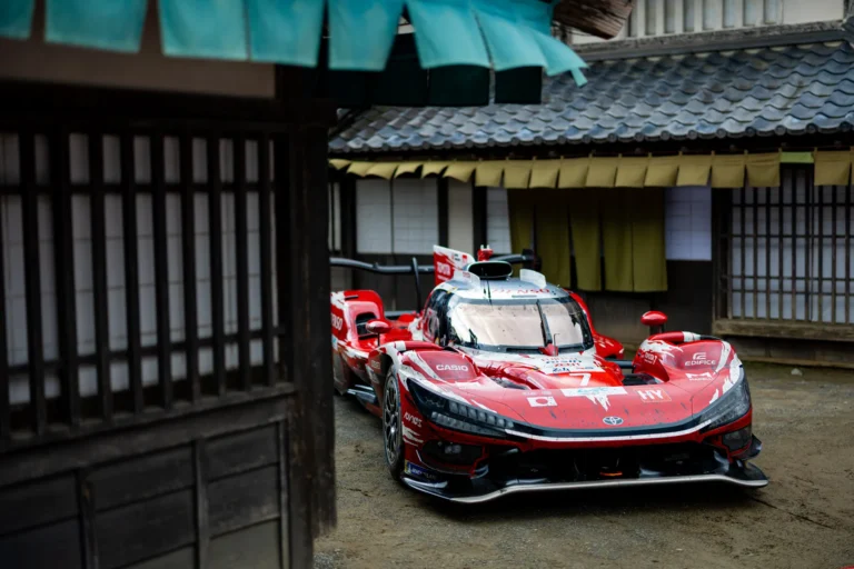 Toyota TS020、GR010 HYBRID與TR010 HYBRID三代Le Mans賽車在日本同框