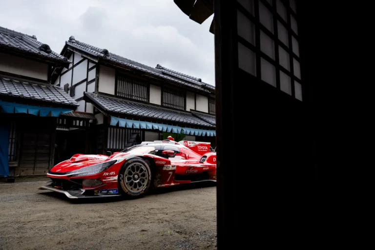 Toyota TS020、GR010 HYBRID與TR010 HYBRID三代Le Mans賽車在日本同框