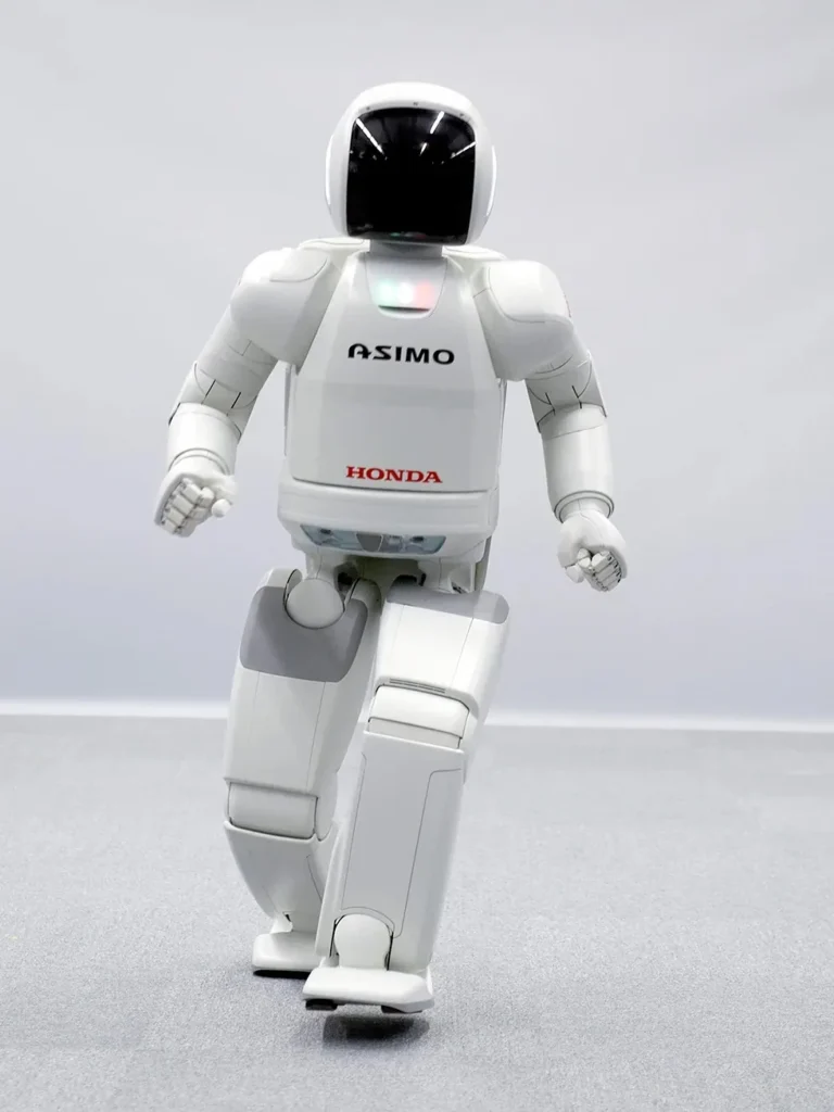 unitree-superman-humanoid-robot-asimo-2026-gallery-02