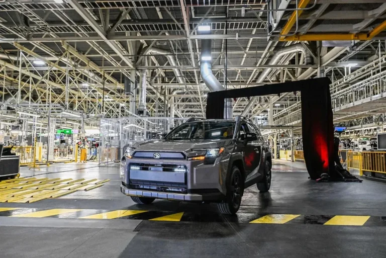 美加談判破裂　加拿大製汽車2027年恐面50%美國關稅