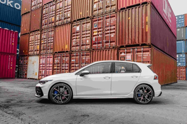 volkswagen-golf-r-malaysia-333ps-gallery-01