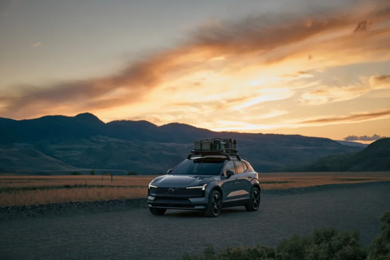 Volvo EX30 Cross Country戶外官方圖片 4