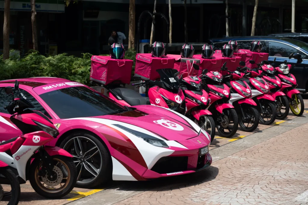 foodpanda粉紅包膜Ferrari公路跑車