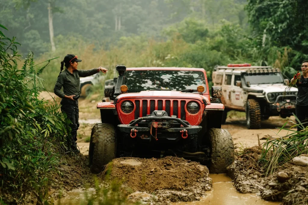 Malayan Xpedition 2026參與車輛在彭亨雨林越野路線行駛