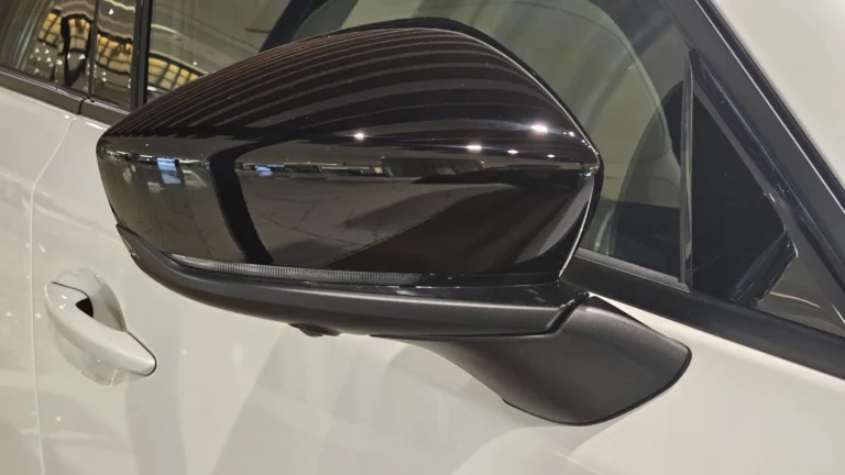 全新Mazda CX-5黑色車側後視鏡實拍細節
